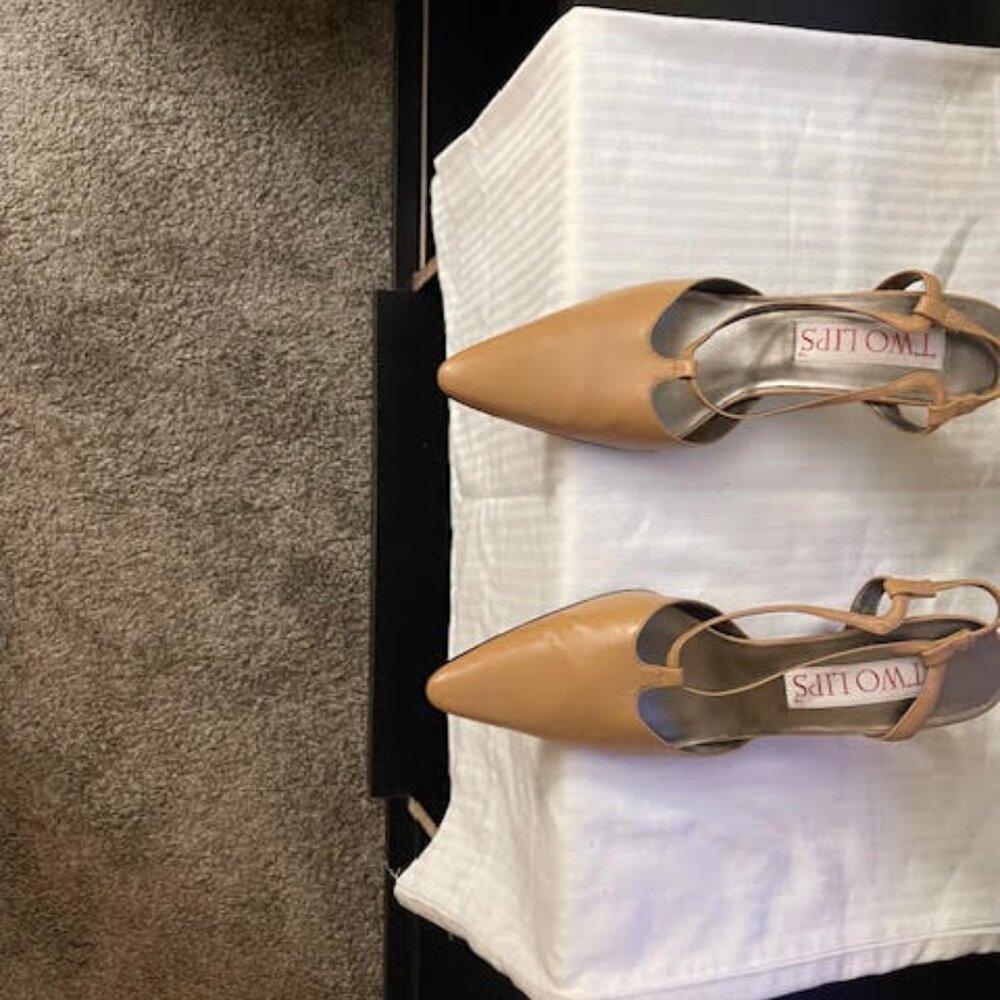 WOMEN SHOES
